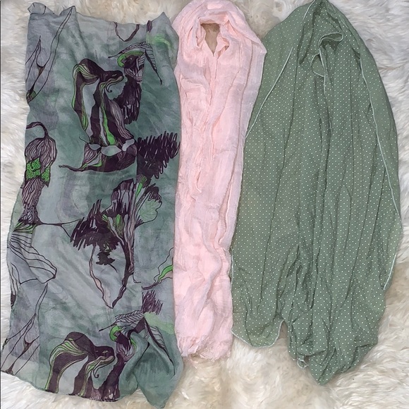 Scarf bundle: Silk, chiffon, and cotton - Picture 10 of 15